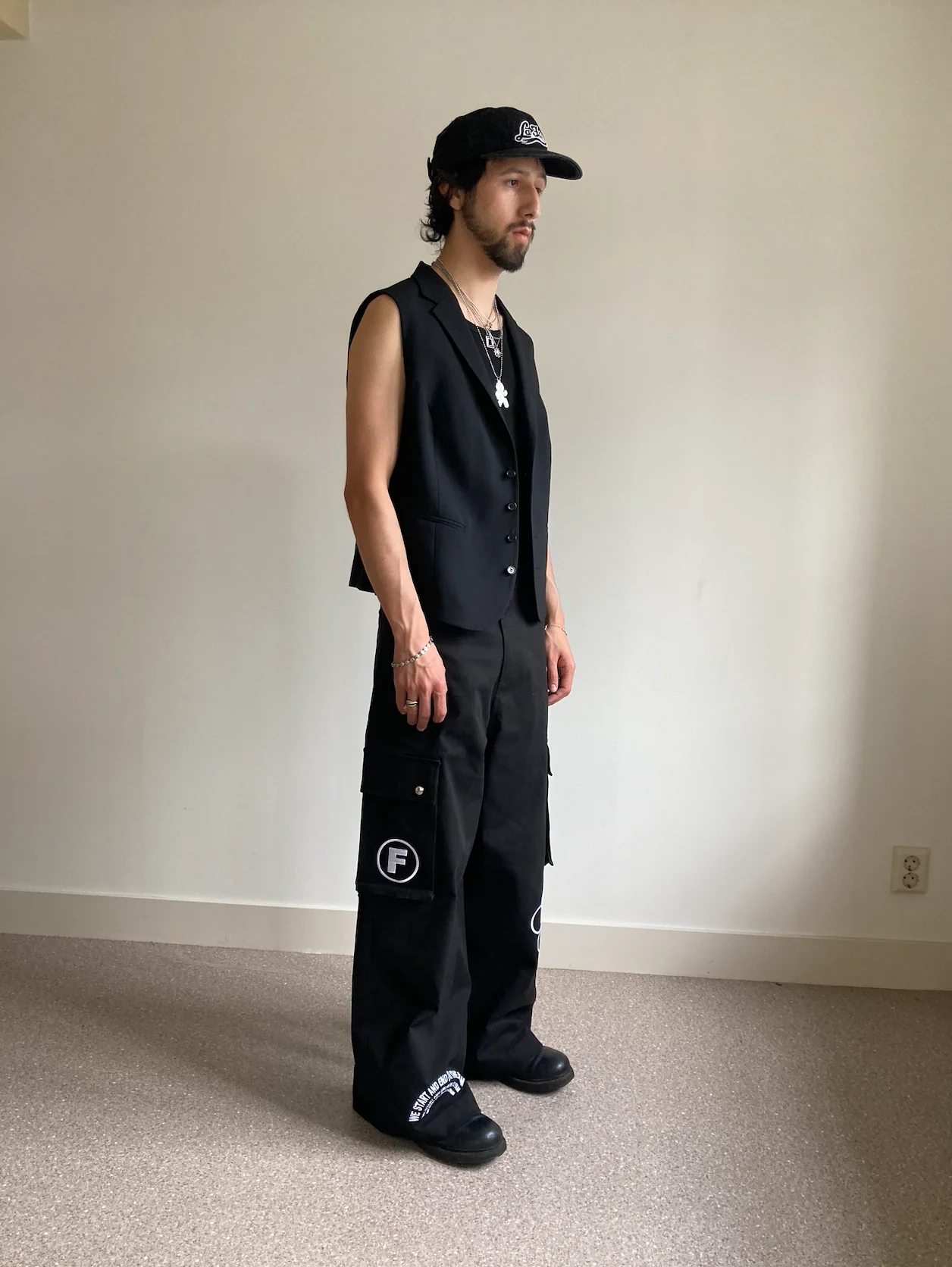 Black doodle cargo pants - Image 6